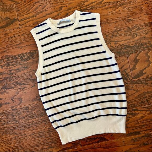Zara Tops - Zara Nautical Stripes Sweater Vest in Cream/Navy Size Large